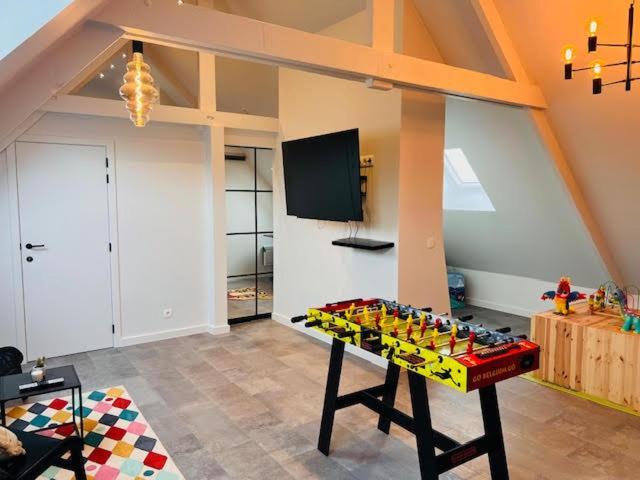 Family Appartement 'Marieo' With Game Room And Outdoor Facilities Gistel Exteriör bild